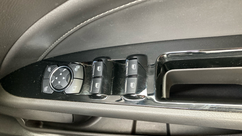 Ford Mondeo 2.0 Hybrid Titanium Edition 4dr Auto Hybrid Saloon